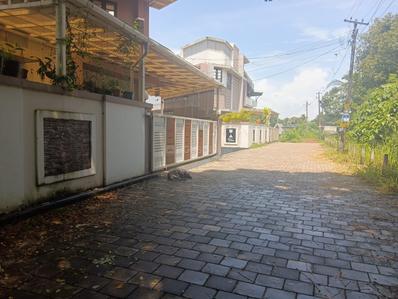 Image of 1800 Sq.ft 4.5 BHK Independent House for sale in Kuzhivelippady, Kochi for Rs. 11500000