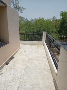 Balcony Image of 1200 Sq.ft 3 BHK Builder Floor for sale in RWA Block C Dilshad Garden, Dilshad Garden New Delhi for Rs. 14000000