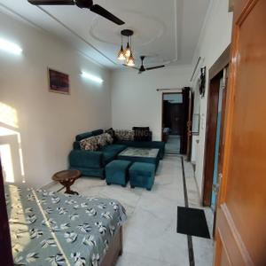 Bedroom Image of 600 Sq.ft 1 BHK Builder Floor for rent in Sector 5 Rohini New Delhi for Rs. 25000