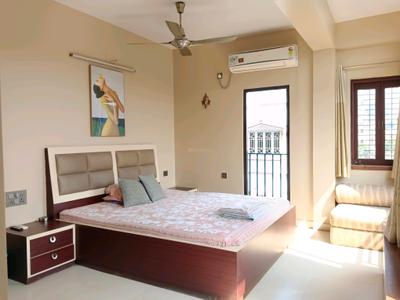 Bedroom Image of 9000 Sq.ft 9 BHK Independent House for sale in Kasba Kolkata for Rs. 120000000