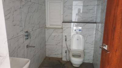 Trendsquares Ambience Bathroom Two 3