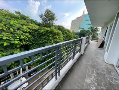 Balcony Image of 950 Sq.ft 1 RK Apartment / Flat for rent in Sector 17 Gurgaon for Rs. 24000