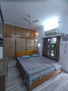 Bedroom Image of 1800 Sq.ft 2 BHK Builder Floor for rent in Safdarjung Enclave New Delhi for Rs. 75000