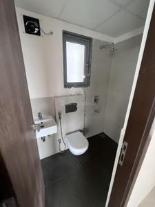 Bathroom Image of 636 Sq.ft 1 BHK Apartment / Flat for rent in Lodha Quality Home, Thane West Thane for Rs. 25000
