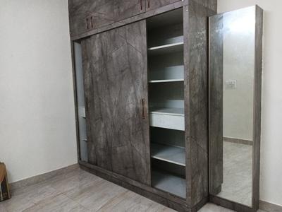 Bedroom Image of 1600 Sq.ft 3 BHK Apartment / Flat for rent in Sarvahit Apartments, Sector 17 Dwarka New Delhi for Rs. 40000