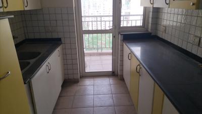 Kitchen Image of 2000 Sq.ft 3 BHK Apartment / Flat for sale in Unitech Uniworld City South, Sector 30 Gurgaon for Rs. 52000000