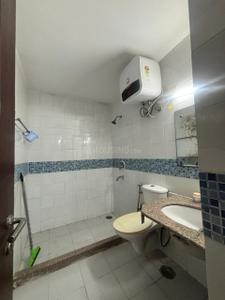 Bathroom Image of 1350 Sq.ft 3 BHK Apartment / Flat for sale in Unitech Uniworld Gardens 2, Sector 47 Gurgaon for Rs. 19800000