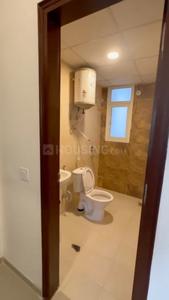 Bathroom Image of 1650 Sq.ft 3 BHK Apartment / Flat for rent in Omaxe Waterscapes, Arjunganj Lucknow for Rs. 42000