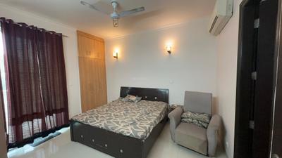 Bedroom Image of 3700 Sq.ft 4 BHK Builder Floor for rent in Ansal Esencia Sector 67, Sector 67 Gurgaon for Rs. 65000