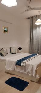 Bedroom Image of 1100 Sq.ft 2 BHK Apartment / Flat for rent in Hiranandani Chancery, Chikkasanne Bengaluru for Rs. 50000