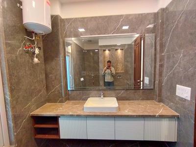 Bathroom Image of 2700 Sq.ft 3 BHK Builder Floor for sale in Navjeevan Vihar New Delhi for Rs. 105000000