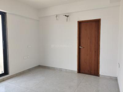 Bedroom Image of 1010 Sq.ft 2 BHK Apartment / Flat for sale in Aarushi Center Point, Kudasan Gandhinagar for Rs. 8000000