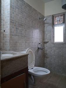 Common Bathroom Image of 1195 Sq.ft 2.5 BHK Apartment / Flat for sale in Paras Tierea, Sector 137 Noida for Rs. 10000000