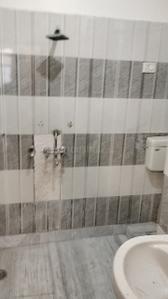 Bathroom Image of 990 Sq.ft 3 BHK Independent House for sale in Laxmi Nagar New Delhi for Rs. 6500000