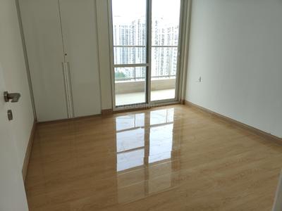 Bedroom Image of 1732 Sq.ft 2 BHK Apartment / Flat for rent in DLF One Midtown, Karampura New Delhi for Rs. 80000