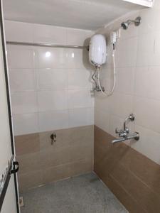 Common Bathroom Image of 550 Sq.ft 1 BHK Apartment / Flat for rent in Airoli Navi Mumbai for Rs. 26000