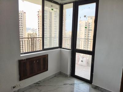 Bedroom Image of 1342 Sq.ft 2.5 BHK Studio for rent in RG Luxury Homes Tower A F And M, Noida Extension Greater Noida for Rs. 23000