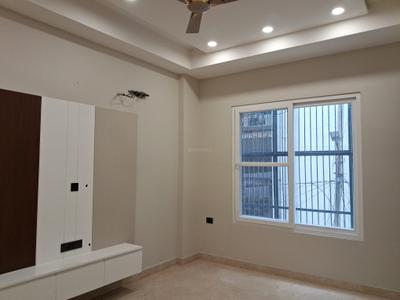 Bedroom Image of 2050 Sq.ft 4 BHK Builder Floor for sale in Paschim Vihar New Delhi for Rs. 45000000