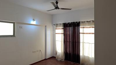 Bedroom Image of 1080 Sq.ft 2 BHK Apartment / Flat for rent in Adani The Meadows, Shantigram Ahmedabad for Rs. 23000