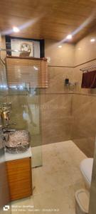 Bathroom Image of 1800 Sq.ft 3 BHK Apartment / Flat for sale in RWA Saket Block J, Saket New Delhi for Rs. 35000000