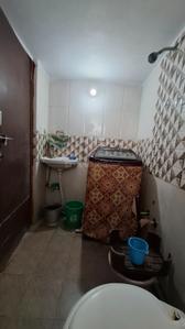 Bathroom Image of 1150 Sq.ft 2 BHK Apartment / Flat for sale in Kunthu Apartment, Navapura Vadodara for Rs. 3500000