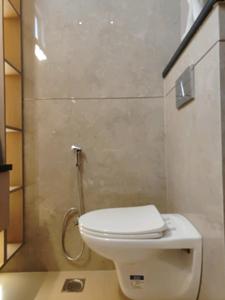 Common Bathroom Image of 3200 Sq.ft 4.5 BHK Builder Floor for sale in Kibithu Homes, Mayfield Garden Gurgaon for Rs. 45000000