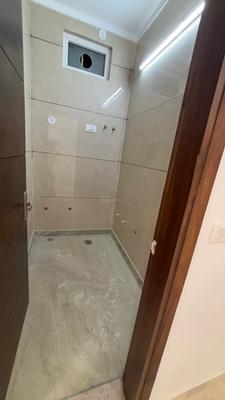 Image of 1050 Sq.ft 4 BHK Apartment / Flat for sale in Sector 5 Rohini, New Delhi for Rs. 10000000