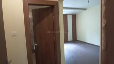 Bedroom Image of 1800 Sq.ft 3 BHK Apartment / Flat for rent in Central Jail Road Varanasi for Rs. 40000
