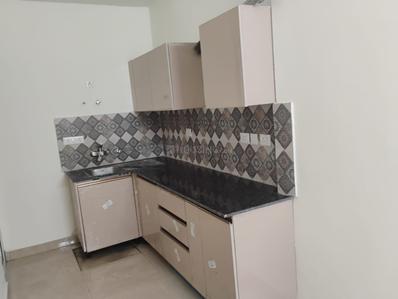 Kitchen Image of 1081 Sq.ft 3 BHK Builder Floor for sale in Signature Global Park 4 And 5, Sector 36 Sohna for Rs. 10300000
