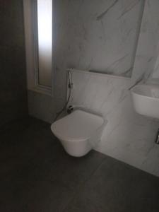Common Bathroom Image of 1000 Sq.ft 2 BHK Apartment / Flat for sale in Lodha Bella Vita, Mohammed Wadi Pune for Rs. 12500000