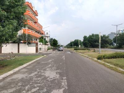 Image of 5850 Sq.ft Residential Plot / Land for sale in Sector 88, Faridabad for Rs. 130000000