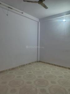 Bedroom Image of 1400 Sq.ft 2 BHK Builder Floor for rent in Chowk Lucknow for Rs. 15000