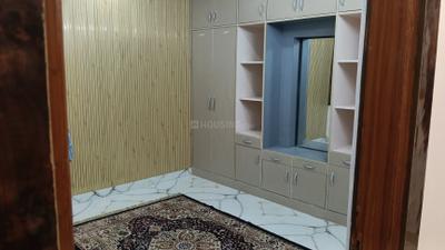 Living Room Image of 1100 Sq.ft 3 BHK Apartment / Flat for rent in Dwarka Mor New Delhi for Rs. 25000