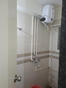 Bathroom Image of 1000 Sq.ft 2 BHK Apartment / Flat for rent in Clover Common, Viman Nagar Pune for Rs. 32000