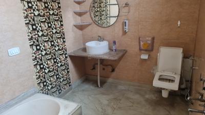 Image of 1850 Sq.ft 3 BHK Builder Floor for rent in Model Town, New Delhi for Rs. 45000