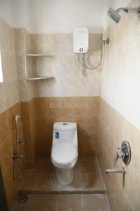 Bathroom Image of 500 Sq.ft 1 BHK Independent House for rent in Kondapur Hyderabad for Rs. 23000