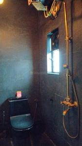 Bathroom Image of 700 Sq.ft 1 BHK Apartment / Flat for rent in Koregaon Park Pune for Rs. 50000
