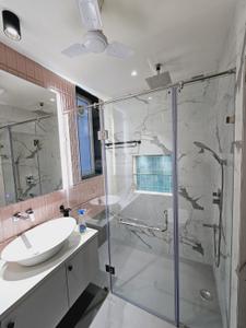 Bathroom Image of 3600 Sq.ft 3 BHK Independent House for rent in Sector 46 Noida for Rs. 100000