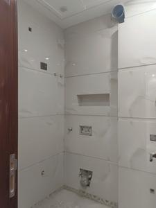 Common Bathroom Image of 1000 Sq.ft 3 BHK Builder Floor for sale in Pitampura New Delhi for Rs. 23500000
