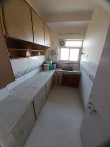 Kitchen Image of 1400 Sq.ft 3 BHK Apartment / Flat for sale in Patparganj New Delhi for Rs. 25500000