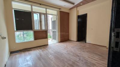 Bedroom Image of 1633 Sq.ft 3 BHK Apartment / Flat for rent in Prateek The Royal Cliff, Crossings Republik Ghaziabad for Rs. 23000