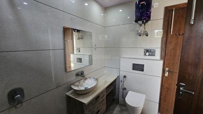 Image of 1350 Sq.ft 3 BHK Apartment / Flat for sale in Paschim Vihar, New Delhi for Rs. 17500000