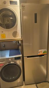 Bathroom Image of 3000 Sq.ft 3 BHK Apartment / Flat for rent in Raheja Complex, Andheri West Mumbai for Rs. 300000