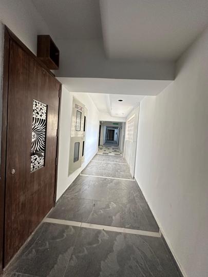 Triveni Crown Main Image 1