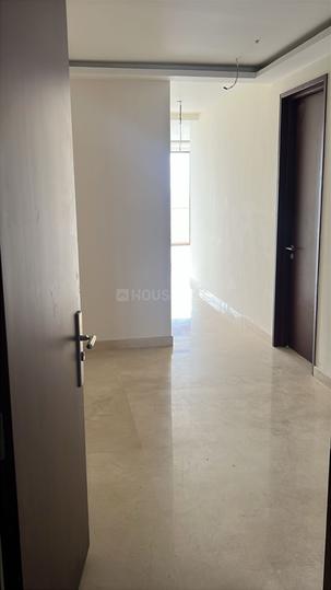 Richards Town Main Image 1