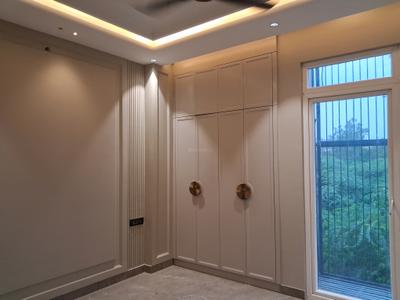 Bedroom Image of 1800 Sq.ft 3 BHK Builder Floor for sale in Paschim Vihar New Delhi for Rs. 36100000