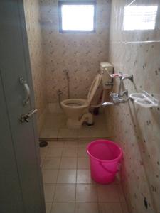 Common Bathroom Image of 800 Sq.ft 2 BHK Builder Floor for rent in Himayath Nagar Hyderabad for Rs. 17000