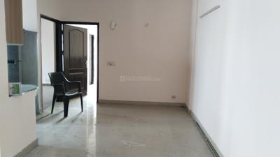 Living Room Image of 1700 Sq.ft 3 BHK Apartment / Flat for rent in Paramount Symphony, Crossings Republik Ghaziabad for Rs. 25000