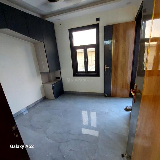 Bhagwati Garden, Dwarka Mor Bedroom 1