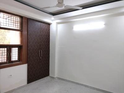Bedroom Image of 920 Sq.ft 3 BHK Builder Floor for sale in Raju Parak Extension New Delhi for Rs. 7400000